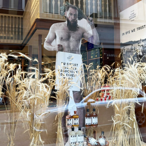 Produktschaufenster für Schönbichler umgesetzt von ART DEKO